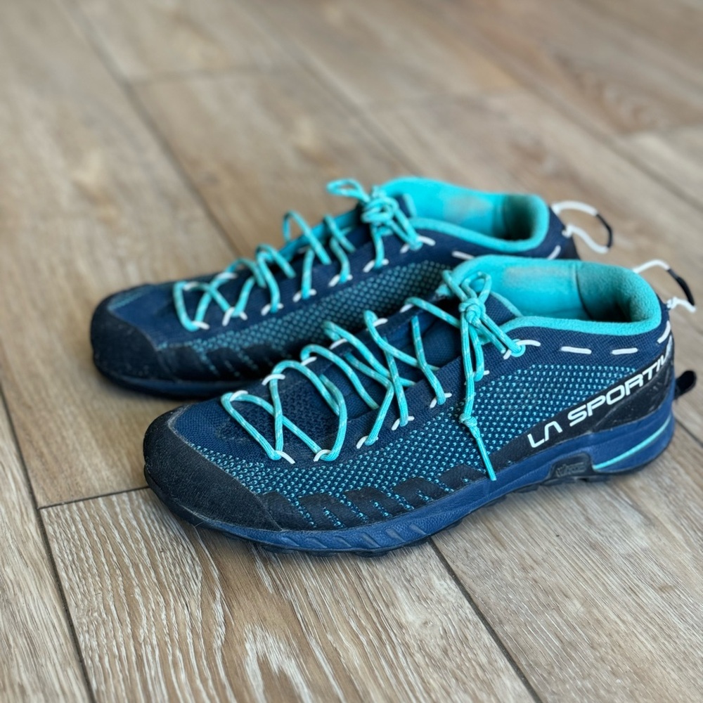 NWOT LaSportiva TX2 approach shoes